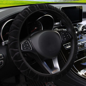 Car plush steering wheel cover (Color: Black)